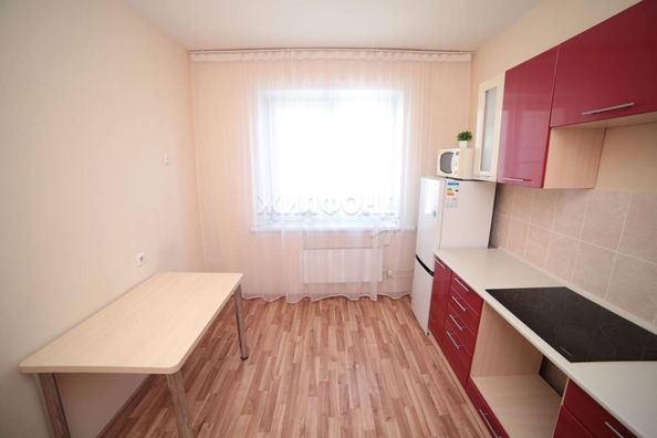 
   Продам 1-комнатную, 37.8 м², Титова ул, 272

. Фото 9.