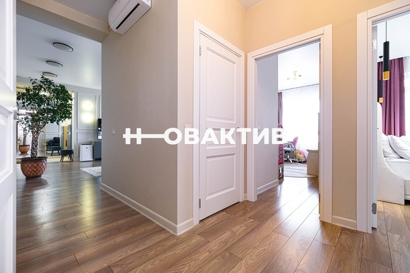 
   Продам 3-комнатную, 87.5 м², Красный пр-кт, 222/3

. Фото 10.