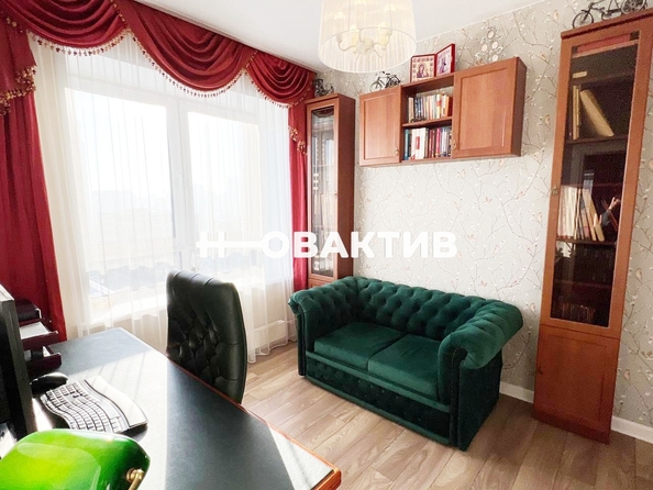 
   Продам 3-комнатную, 87.5 м², Красный пр-кт, 222/3

. Фото 18.