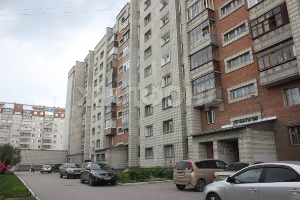 
  Продается 2-комн. квартира, 65.4 м², Троллейная ул, д. 39
. Фото 2.