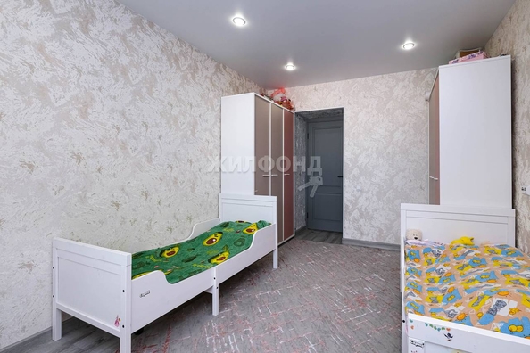 
   Продам 3-комнатную, 82.6 м², 2-й (4 мкр.) кв-л, 232

. Фото 6.