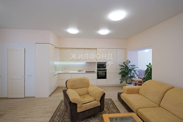 
   Продам дом, 554.9 м², Новосибирск

. Фото 3.