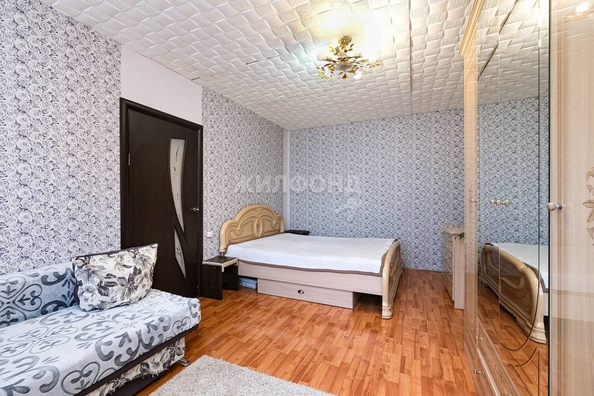 
   Продам 2-комнатную, 29.2 м², Макаренко ул, 33

. Фото 4.