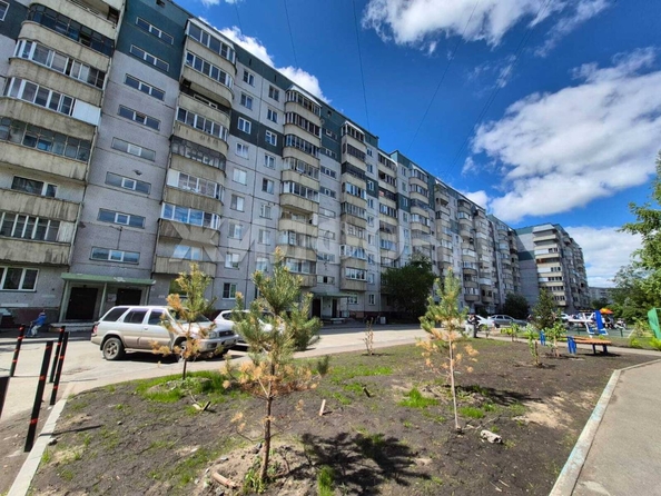 
  Продается 2-комн. квартира, 49.8 м², Троллейная ул, д. 136
. Фото 8.