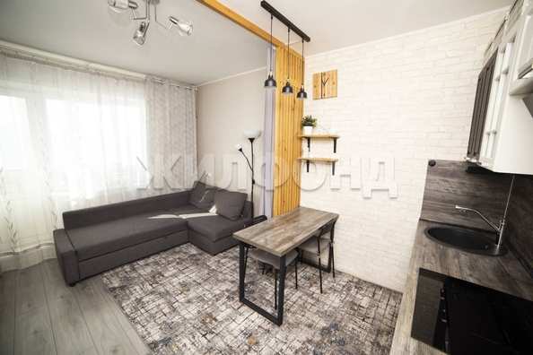 
   Продам 1-комнатную, 37.6 м², Титова ул, 242/2

. Фото 2.