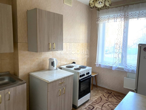 
   Продам 3-комнатную, 59.8 м², Невельского ул, 61

. Фото 9.