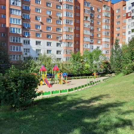
  Продается 2-комн. квартира, 74.8 м², Кропоткина ул, д. 261/2
. Фото 8.