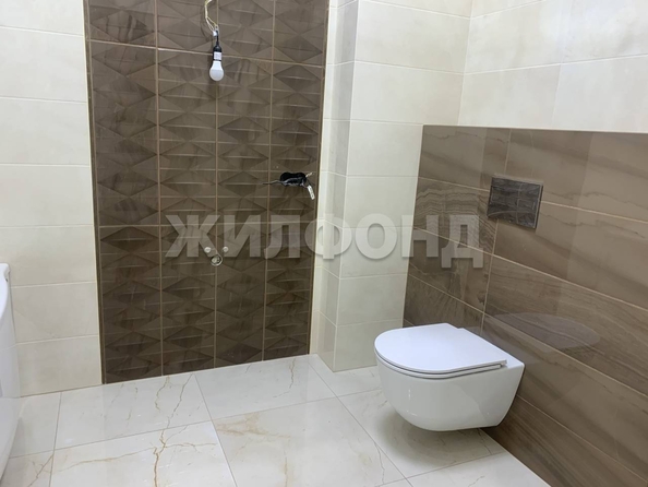 
   Продам 3-комнатную, 98.4 м², Мясниковой ул, 30

. Фото 2.
