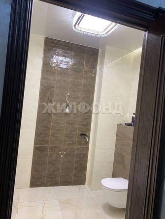 
   Продам 3-комнатную, 98.4 м², Мясниковой ул, 30

. Фото 5.