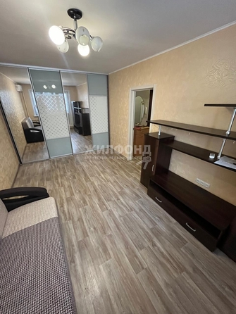 
  Сдам в аренду 2-комнатную квартиру, 47 м², Новосибирск

. Фото 5.