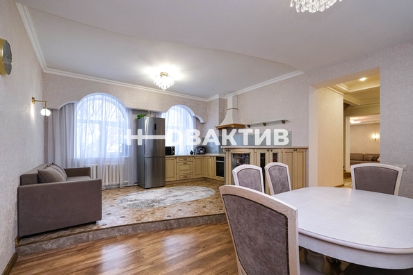 
   Продам коттедж, 300 м², Новолуговое

. Фото 6.