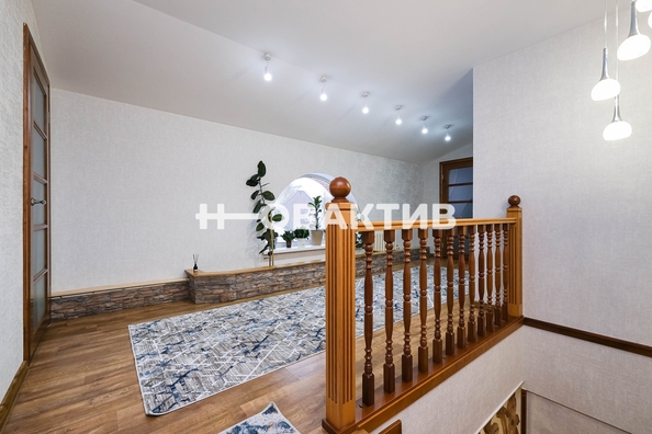 
   Продам коттедж, 300 м², Новолуговое

. Фото 13.