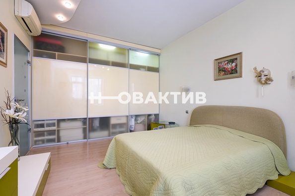 
   Продам 3-комнатную, 132.5 м², 

. Фото 17.