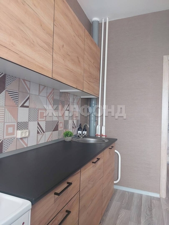 
   Продам 1-комнатную, 41.9 м², Николая Сотникова ул, 36

. Фото 4.