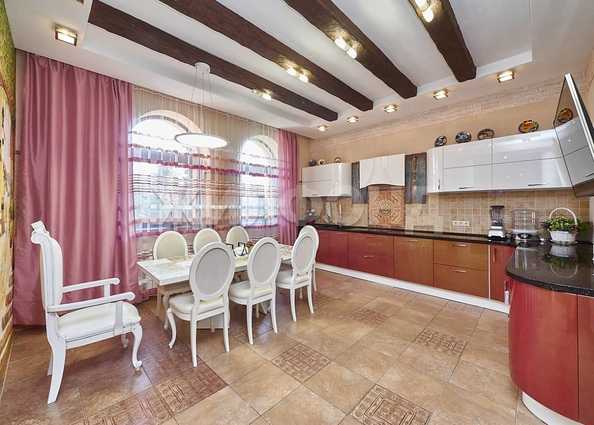 
   Продам дом, 600 м², Криводановка село

. Фото 5.