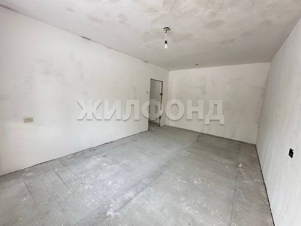 
   Продам 1-комнатную, 38 м², Краснообск, 4

. Фото 2.