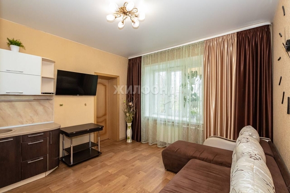 
   Продам 3-комнатную, 55 м², Первомайская ул, 204а

. Фото 1.