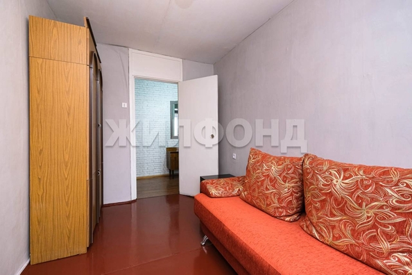 
   Продам 2-комнатную, 45.2 м², Ватутина ул, 11

. Фото 9.