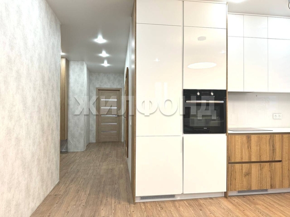 
   Продам 3-комнатную, 71.9 м², Герцена ул, 1/2

. Фото 3.