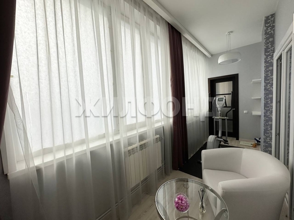 
   Продам 3-комнатную, 112.4 м², Державина ул, 77/2

. Фото 9.