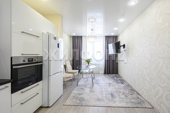 
   Продам 3-комнатную, 78.8 м², Николая Островского ул, 120

. Фото 20.