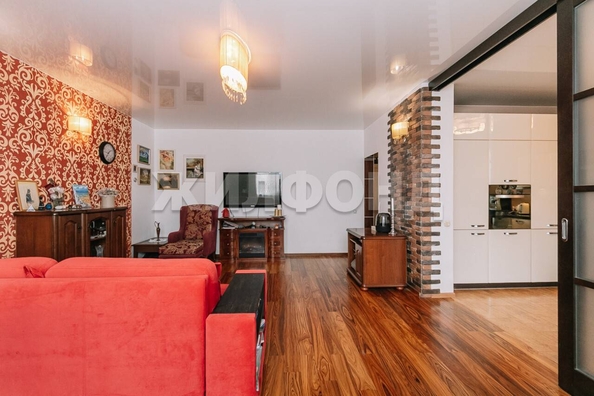 
   Продам 2-комнатную, 71.8 м², , 3

. Фото 2.