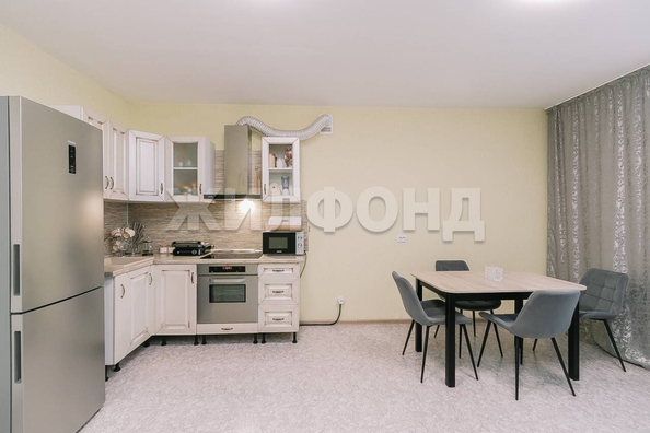 
  Продается 3-комн. квартира, 82.5 м², 2-й (4 мкр.) кв-л, д. 230
. Фото 2.