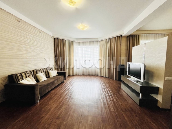 
  Продается 3-комн. квартира, 99.2 м², Красный пр-кт, д. 153Б
. Фото 2.