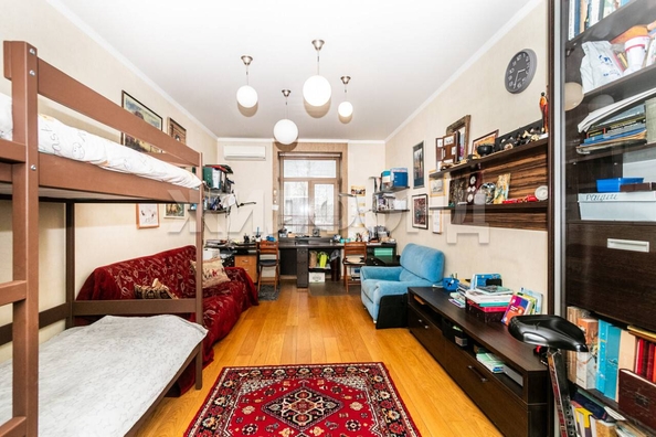 
   Продам 4-комнатную, 111.8 м², Урицкого ул, 13

. Фото 10.