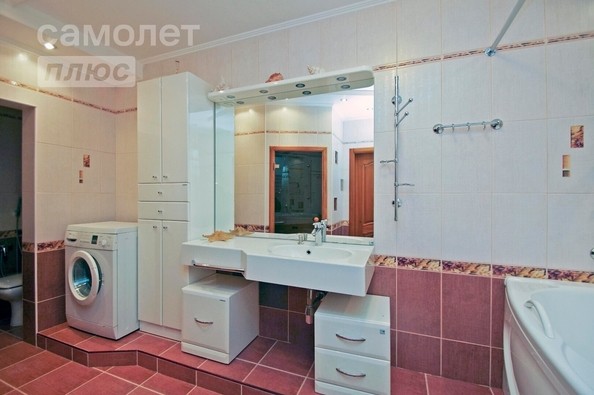 
   Продам 5-комнатную, 210 м², Омская ул, 115/1

. Фото 30.