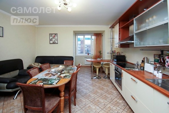 
   Продам 3-комнатную, 98.3 м², Орловского ул, 3

. Фото 10.