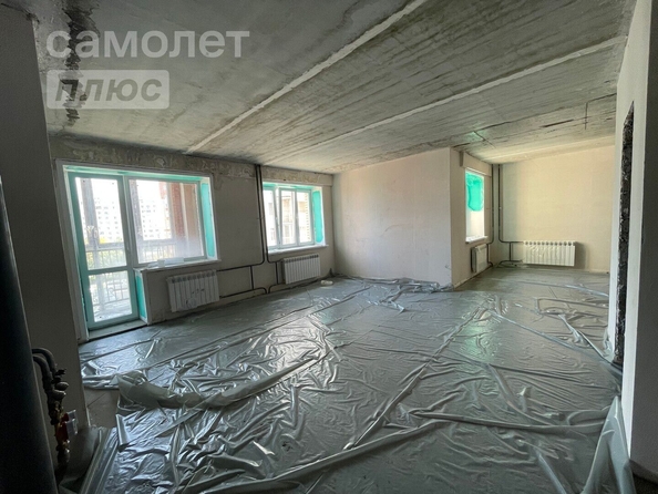 
   Продам 2-комнатную, 60 м², Малиновского ул, 16к2

. Фото 12.