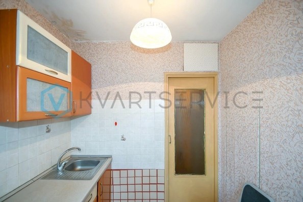 
   Продам 1-комнатную, 29.9 м², Суровцева пер, 102

. Фото 11.