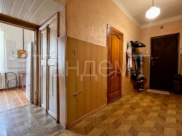 
   Продам 2-комнатную, 55 м², 50 лет Профсоюзов ул, 61Б

. Фото 3.