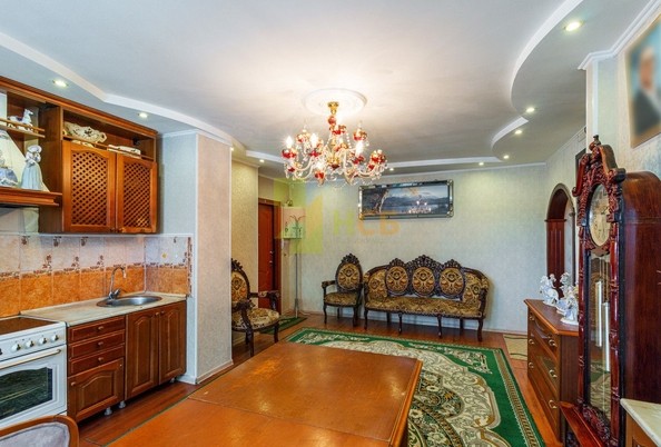 
   Продам 4-комнатную, 103.8 м², Омская ул, 134к1

. Фото 4.