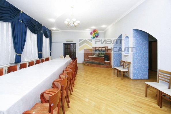 
   Продам дом, 310 м², Омск

. Фото 10.