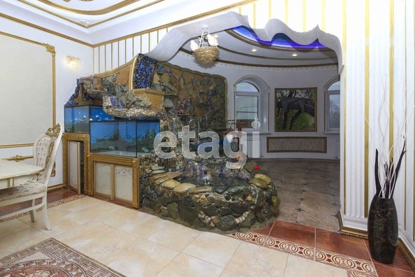 
   Продам дом, 800 м², Омск

. Фото 2.