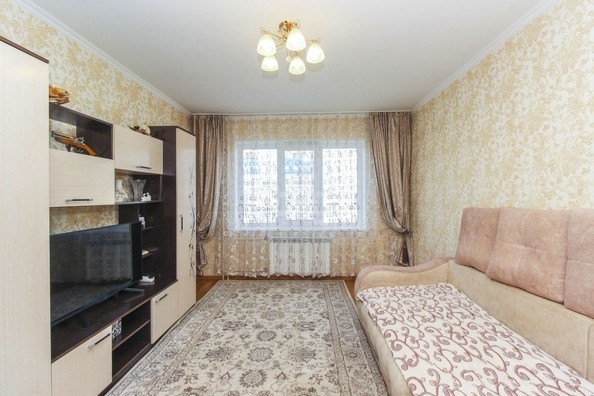 
   Продам 3-комнатную, 63 м², Дмитриева ул, 11

. Фото 12.