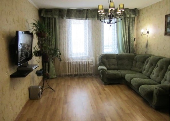 
   Продам 2-комнатную, 80.6 м², Омская ул, 77/2

. Фото 3.