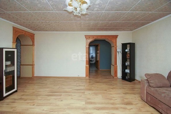 
   Продам 4-комнатную, 128.4 м², Масленникова ул, 68

. Фото 6.