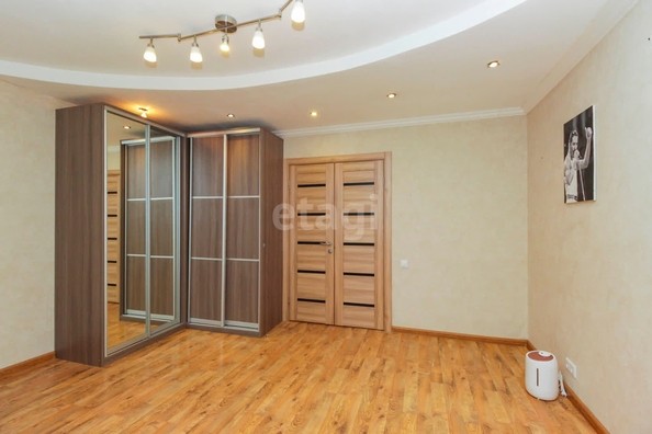 
   Продам 3-комнатную, 65 м², Дмитриева ул, 19

. Фото 18.