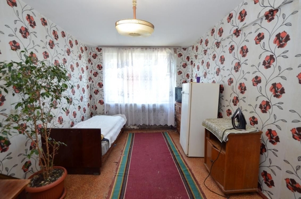 
   Продам 3-комнатную, 69 м², 70 лет Октября ул, 6/1

. Фото 6.