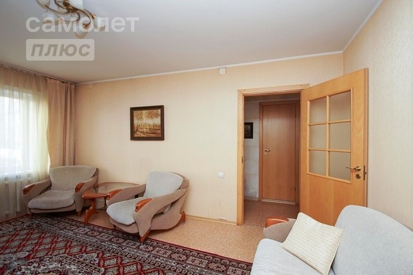 
   Продам 3-комнатную, 65.2 м², Омская ул, 77к3

. Фото 2.
