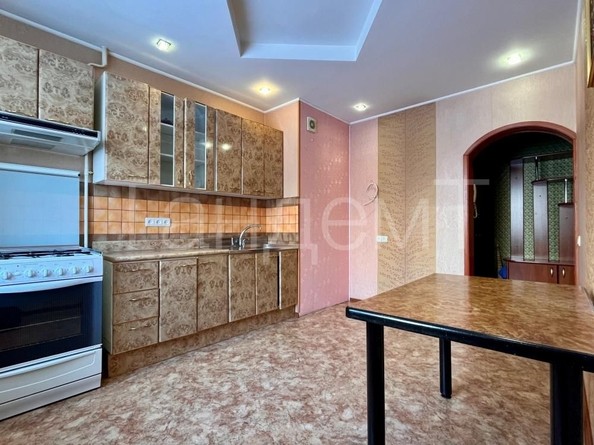 
   Продам 3-комнатную, 63.1 м², Дмитриева ул, 11

. Фото 2.