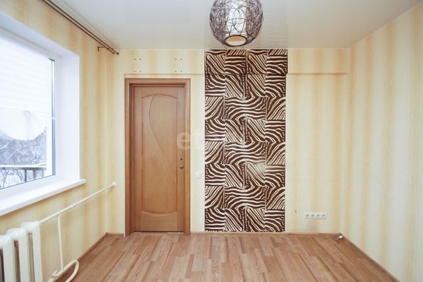 
   Продам 4-комнатную, 60.2 м², Лукашевича ул, 11В

. Фото 5.