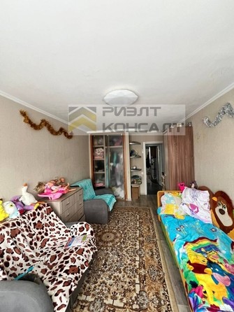 
   Продам 2-комнатную, 48 м², Малиновского ул, 9

. Фото 3.