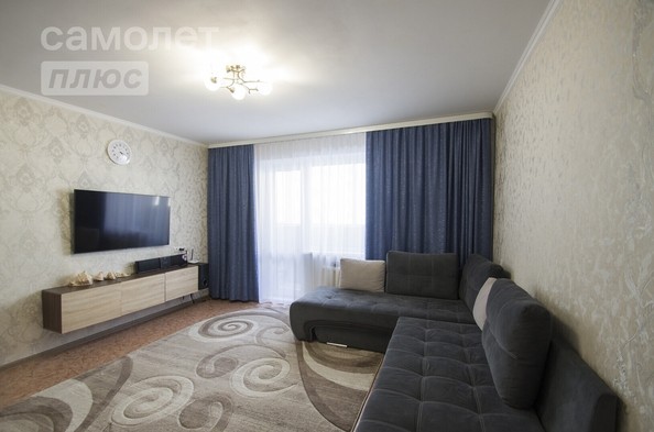 
   Продам 3-комнатную, 81.4 м², Малиновского ул, 23к2

. Фото 3.