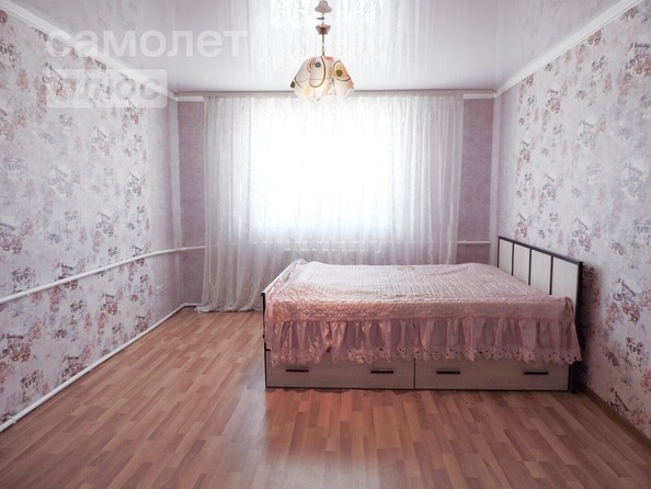 
   Продам коттедж, 215 м², Омск

. Фото 11.