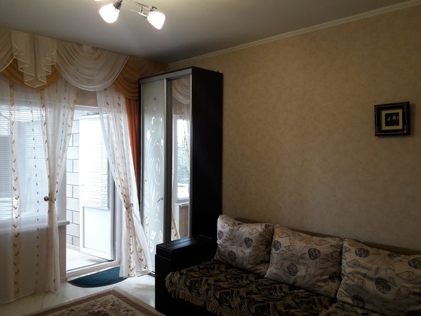 
  Сдам посуточно в аренду 2-комнатную квартиру, 52 м², Омск

. Фото 3.