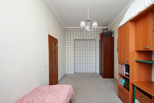 
   Продам 3-комнатную, 63 м², Декабристов ул, 157

. Фото 3.